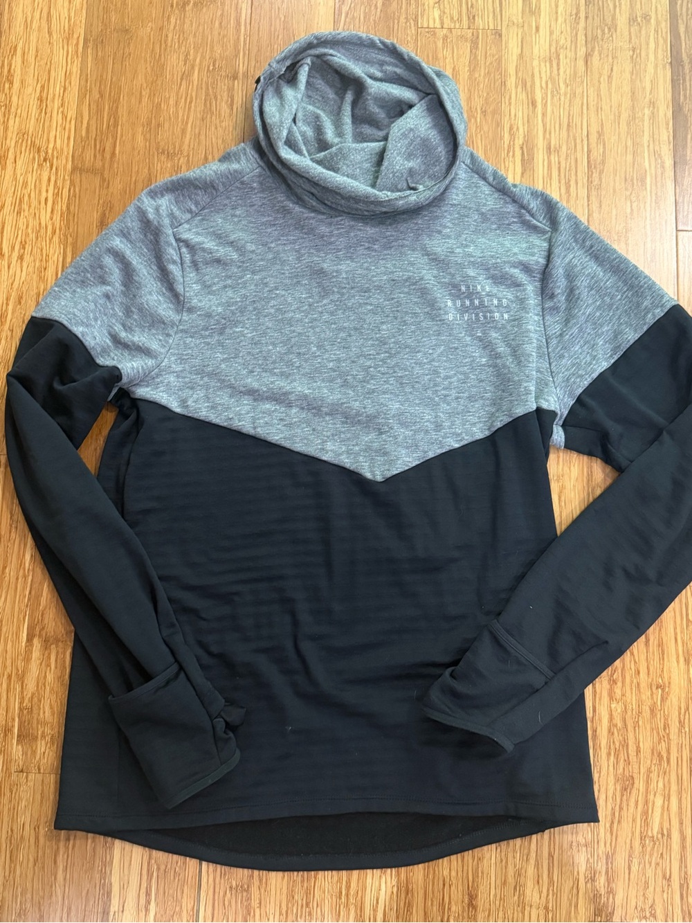 Nike Men's Running Sweater